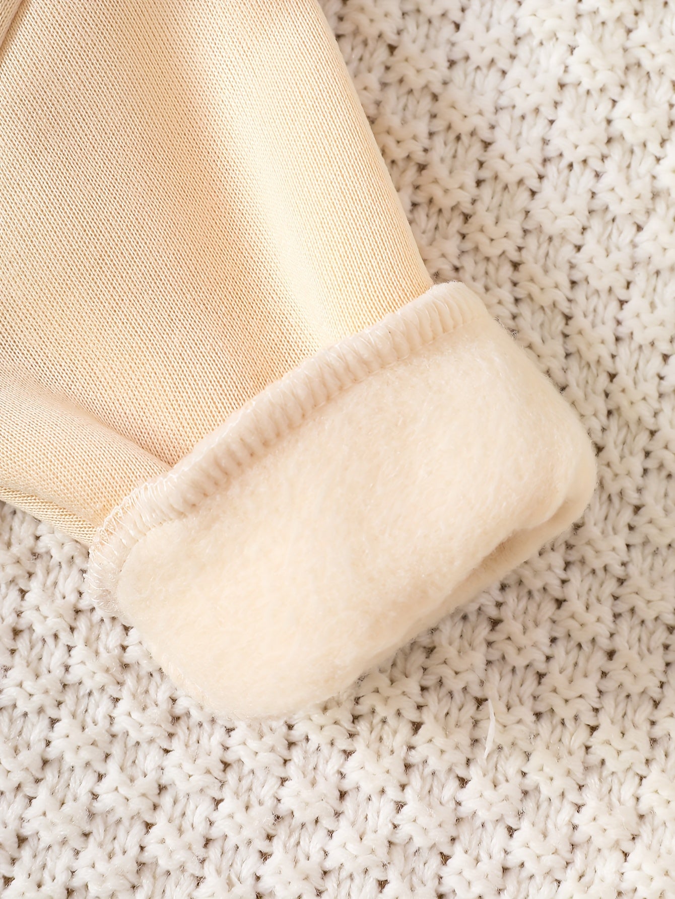 "Happy Bear" Premium Baby Loungewear Set – 2-Delig